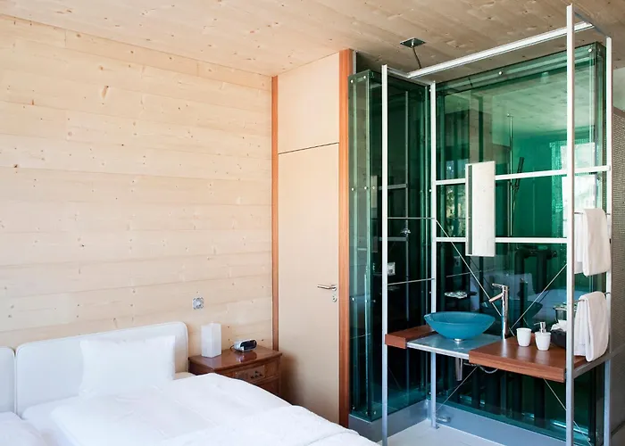 فندق Ochsen By Mountain 3*