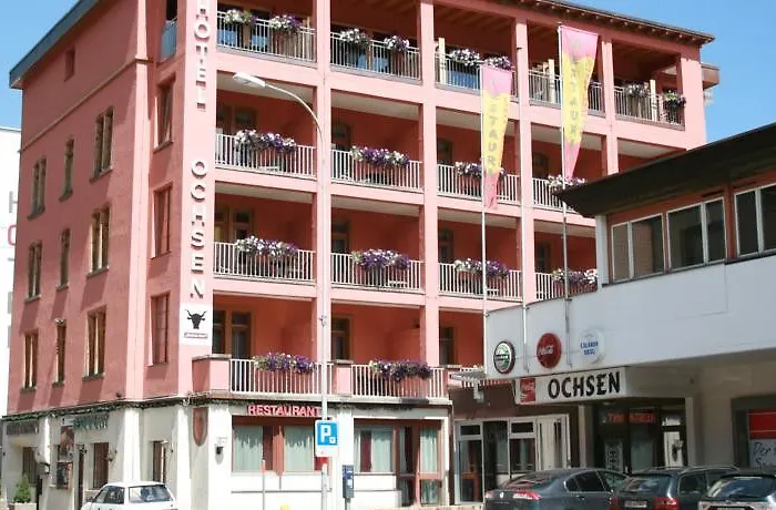 Ochsen By Mountain فندق دافوس