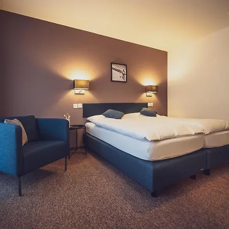 Ochsen By Mountain Hotel